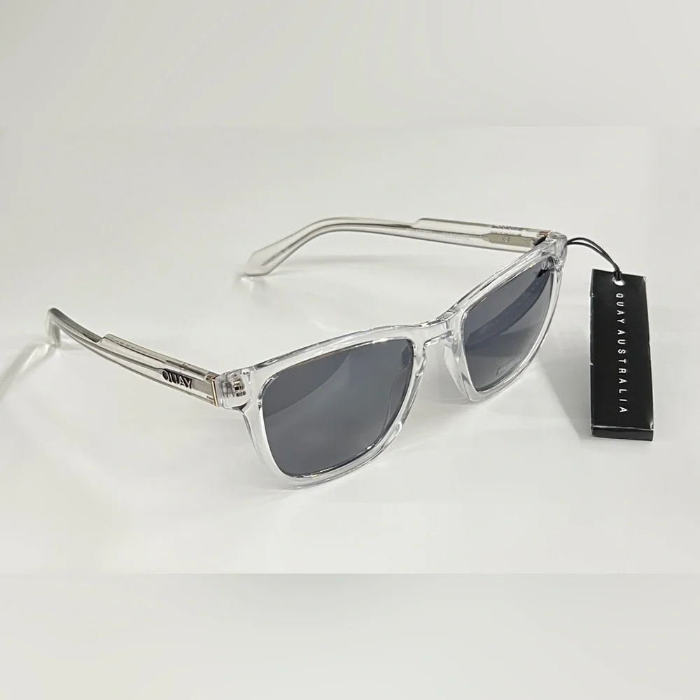 Quay Australia Hardwire Clear/Smoke Lenses